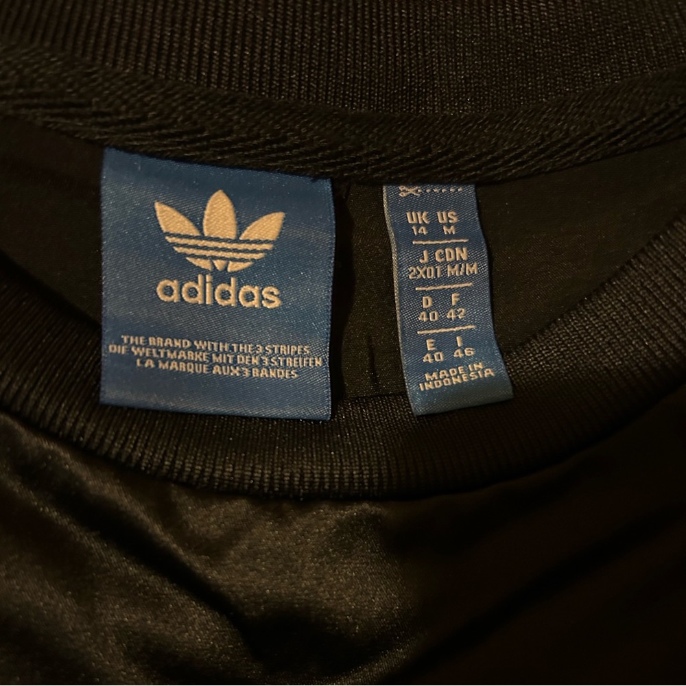Adidas top - Picture 4 of 4